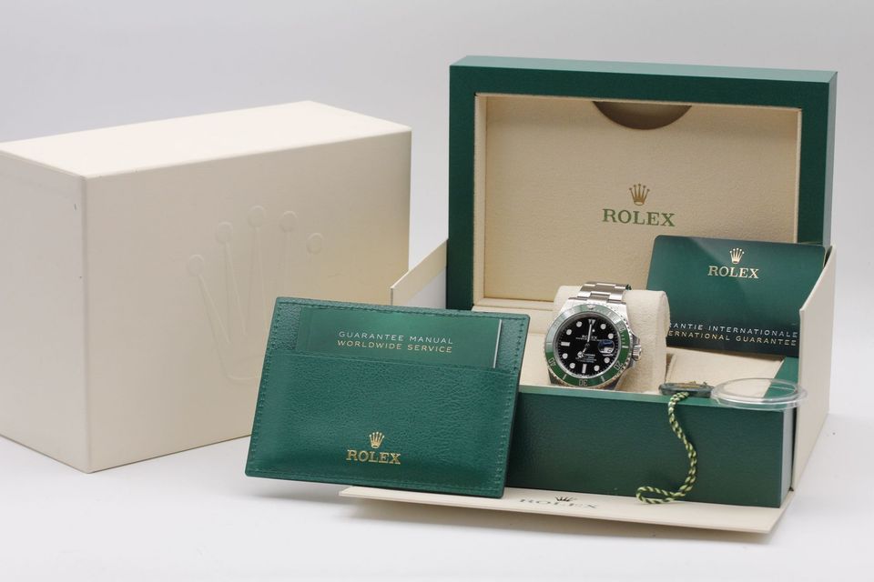 Rolex Submariner Starbucks Image 5
